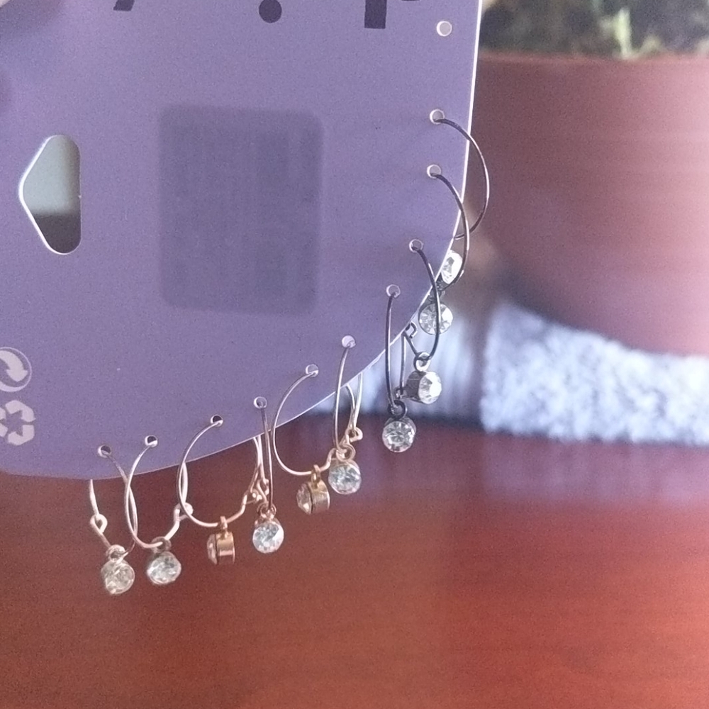 5 Pairs Claire's Round Earrings